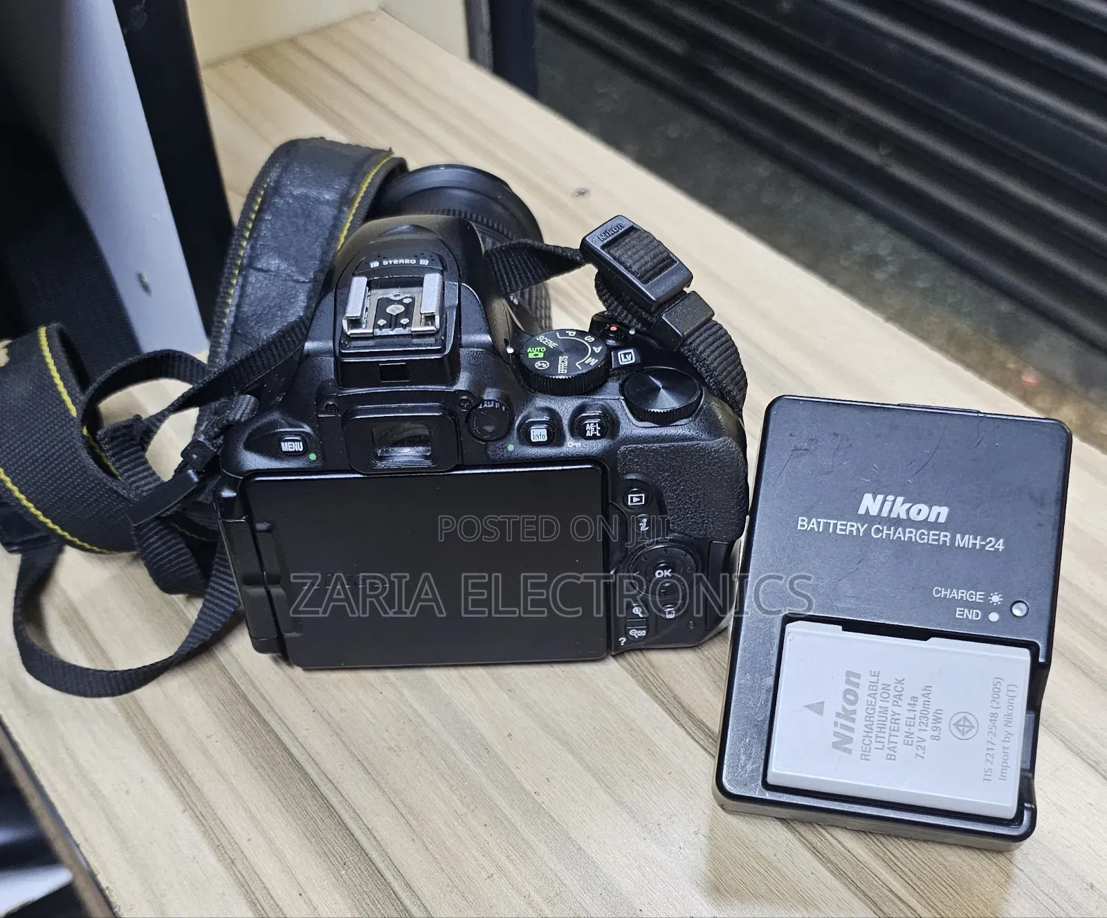 Nikon D5600 Camera With 18-55mm Lens, 2battery, 64gb Sd Card