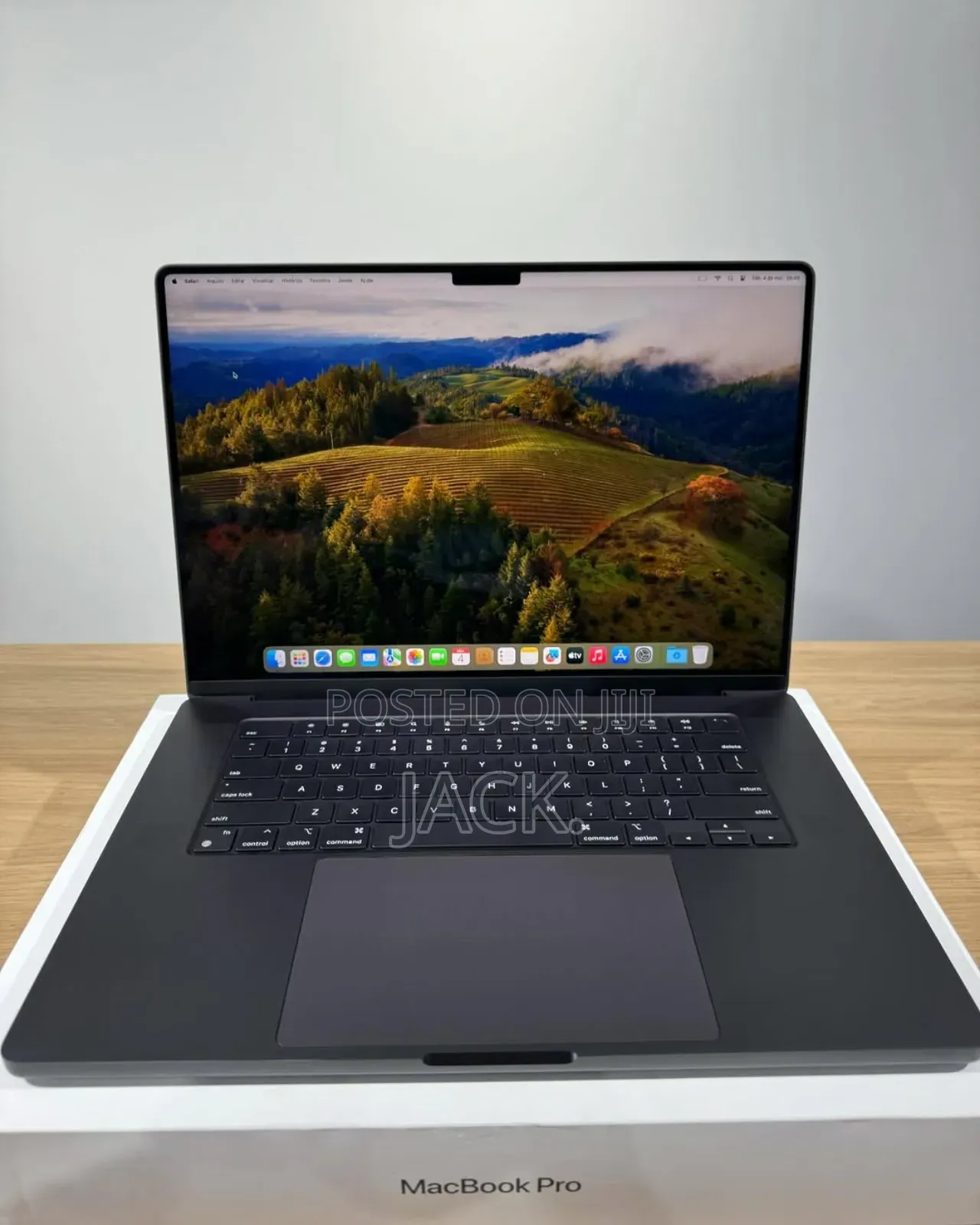 Laptop Apple MacBook Pro 2024 M4 Max 16-Inch 48GB Apple M4 Max SSD 1T
