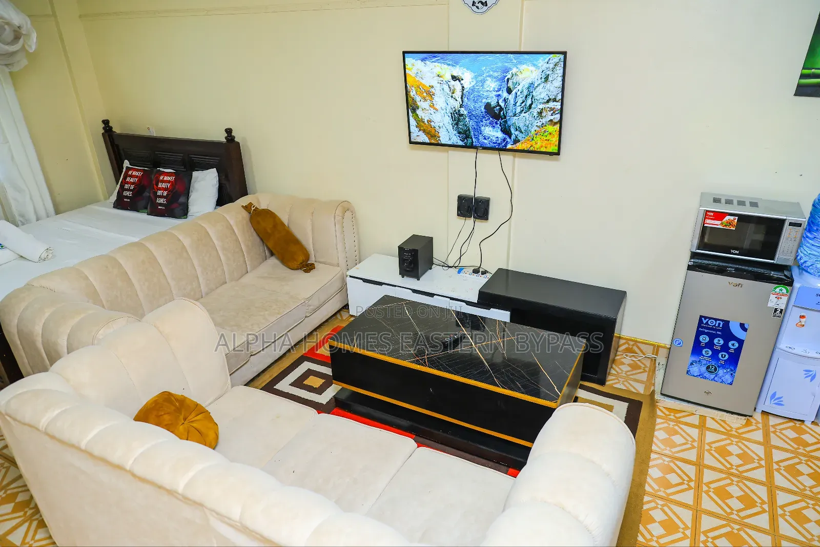 Tranquil Studio Escape Kamakis–Minutes From Eastern Bypass