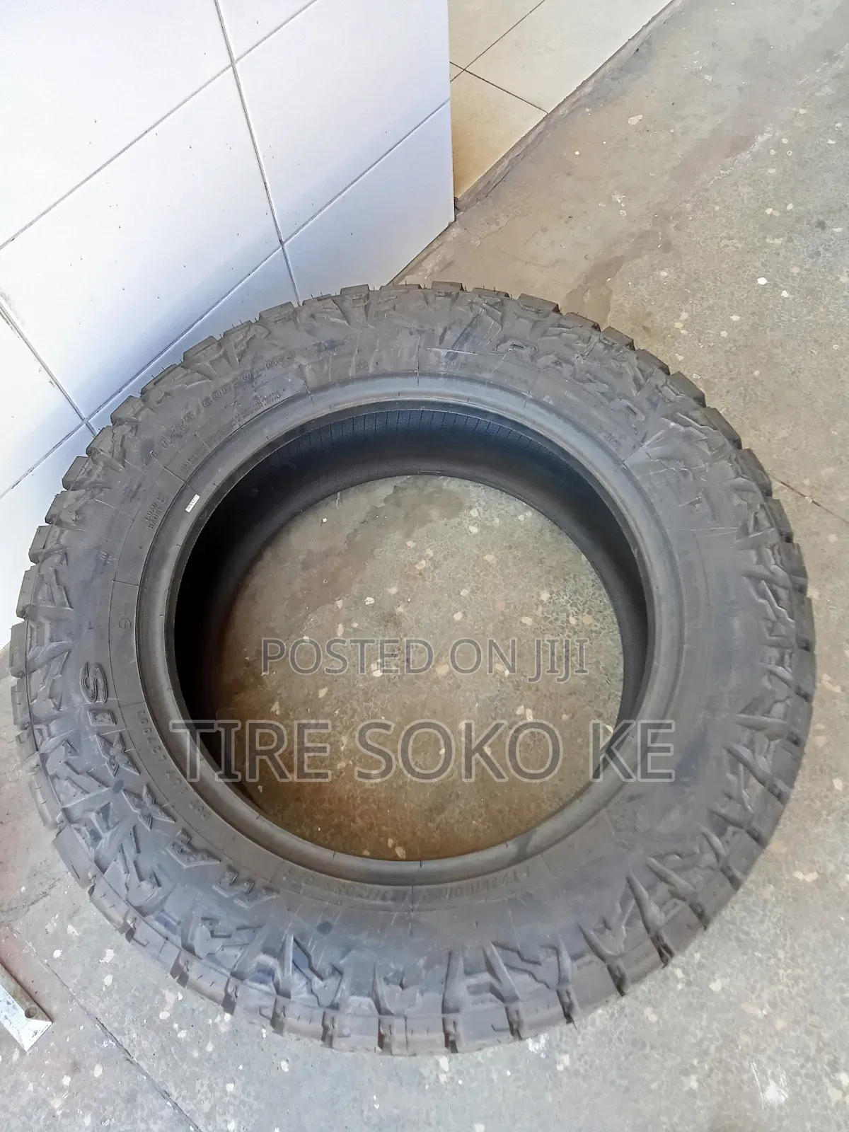 275/60r20 Maxxis Razr At811
