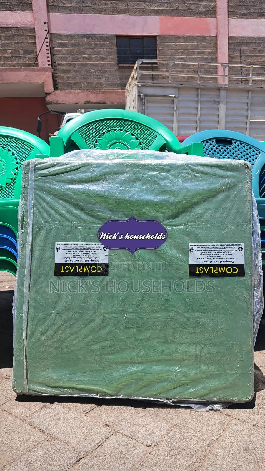 Nature's Colour Plastic Table With Metallic Heavy Legs