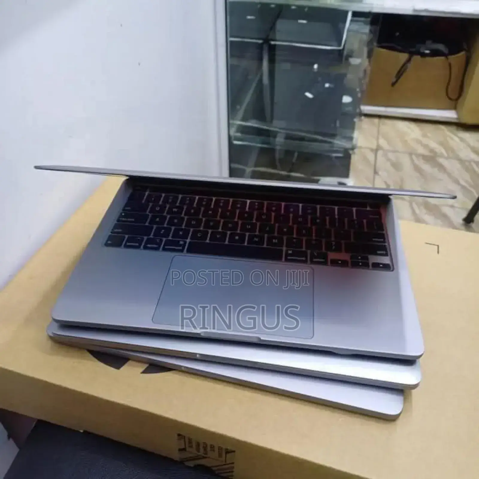Laptop Apple MacBook Pro 2020 32GB Intel Core i7 SSD 512GB
