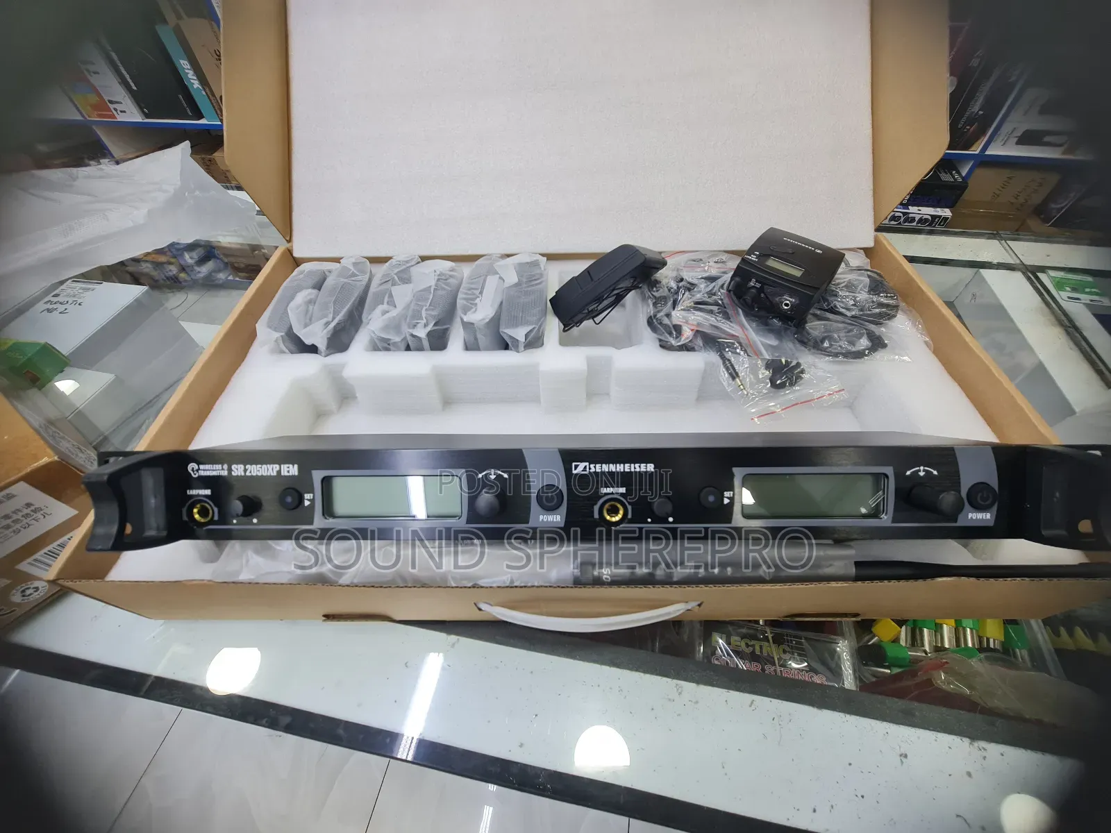 Sennheiser 8 In 1 In Ear Monitor