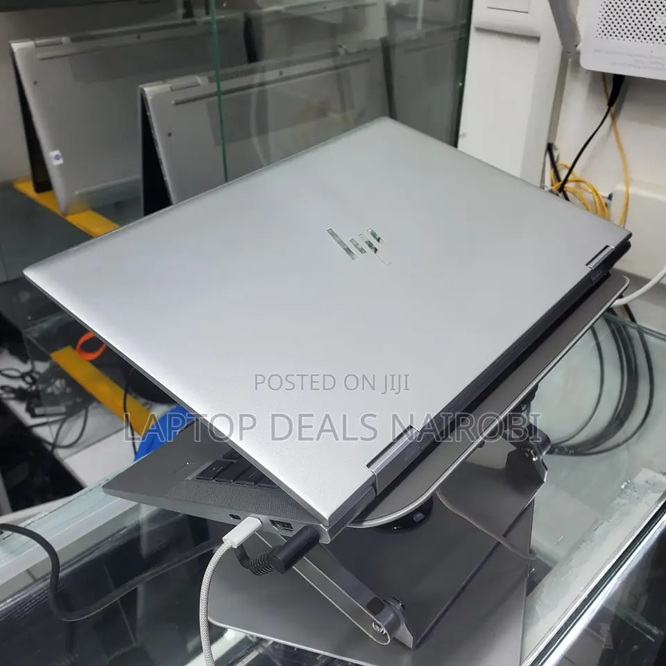 New Laptop HP EliteBook 830 G8 32GB Intel Core I7 SSD 512GB