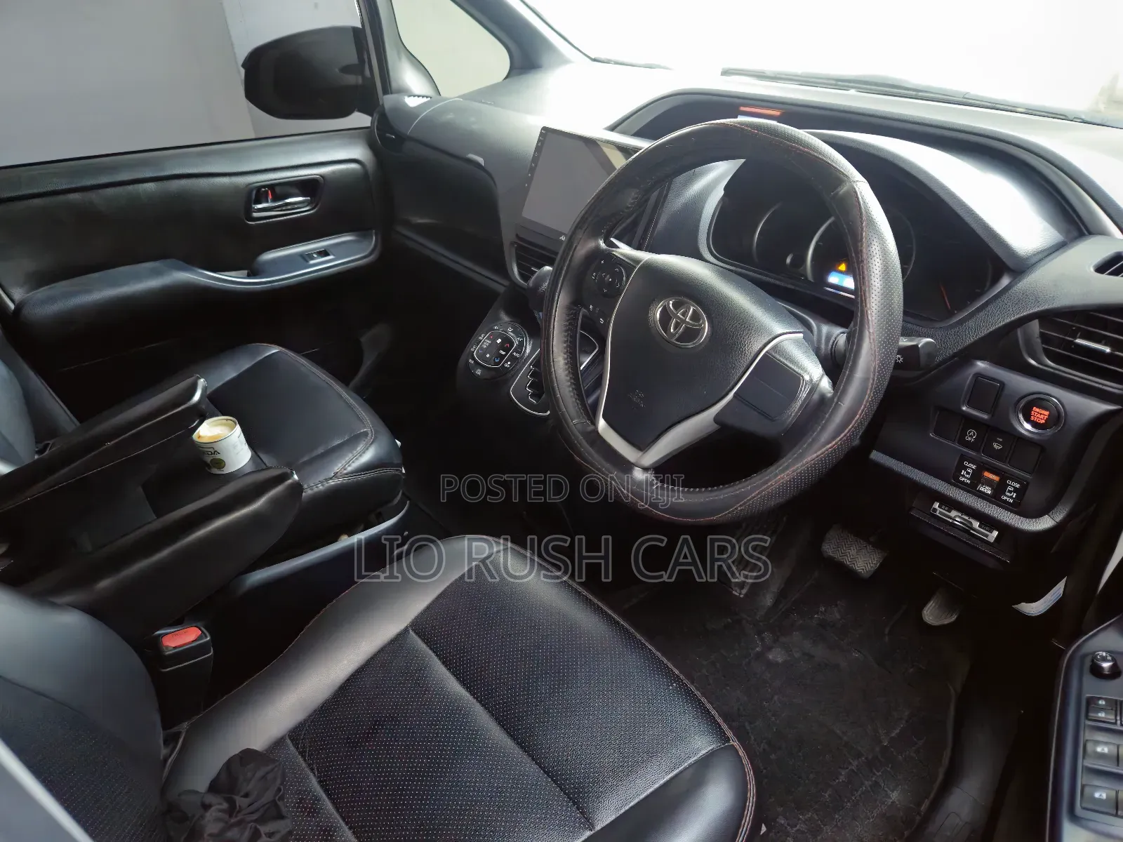 Toyota Noah 2015 White