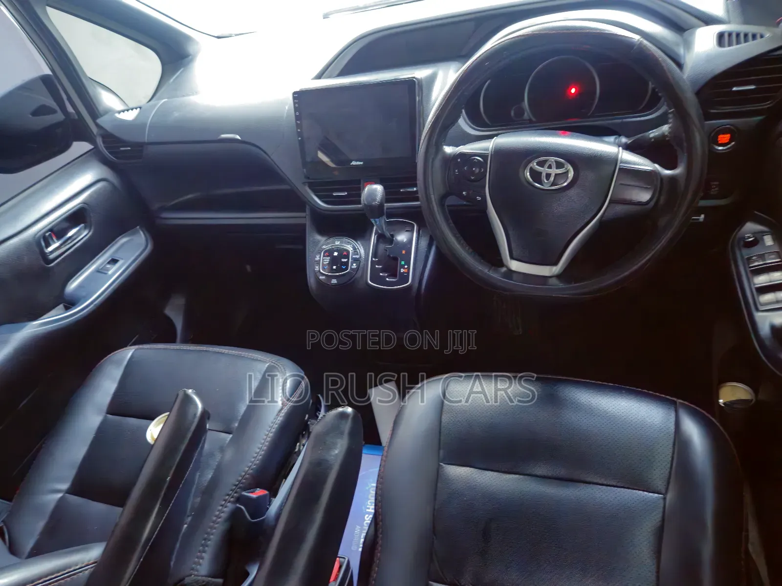 Toyota Noah 2015 White