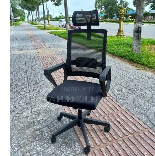 Office Chairs:Horizontal Swivel Chair With Headrest