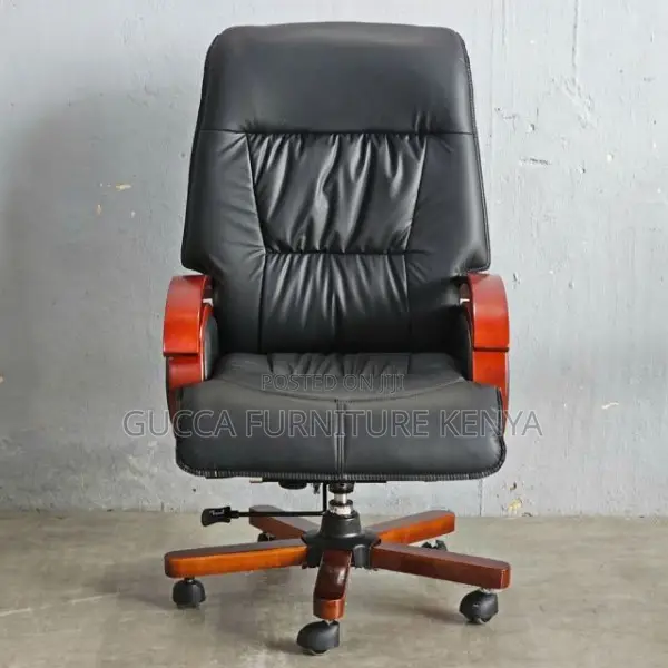Office Chairs: Reclining Directors Chair With Wooden Armrest