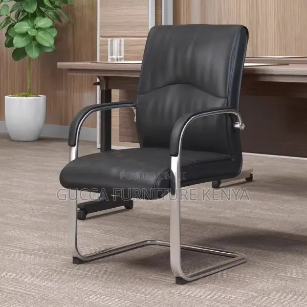 Office Chairs:Boardroom Style Leather Chair With Fixed Arms
