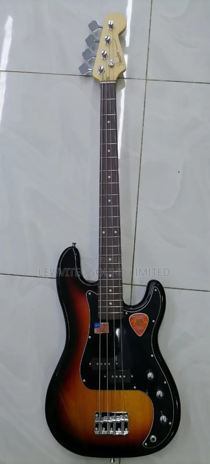 Fender Bass 4 Sunburst