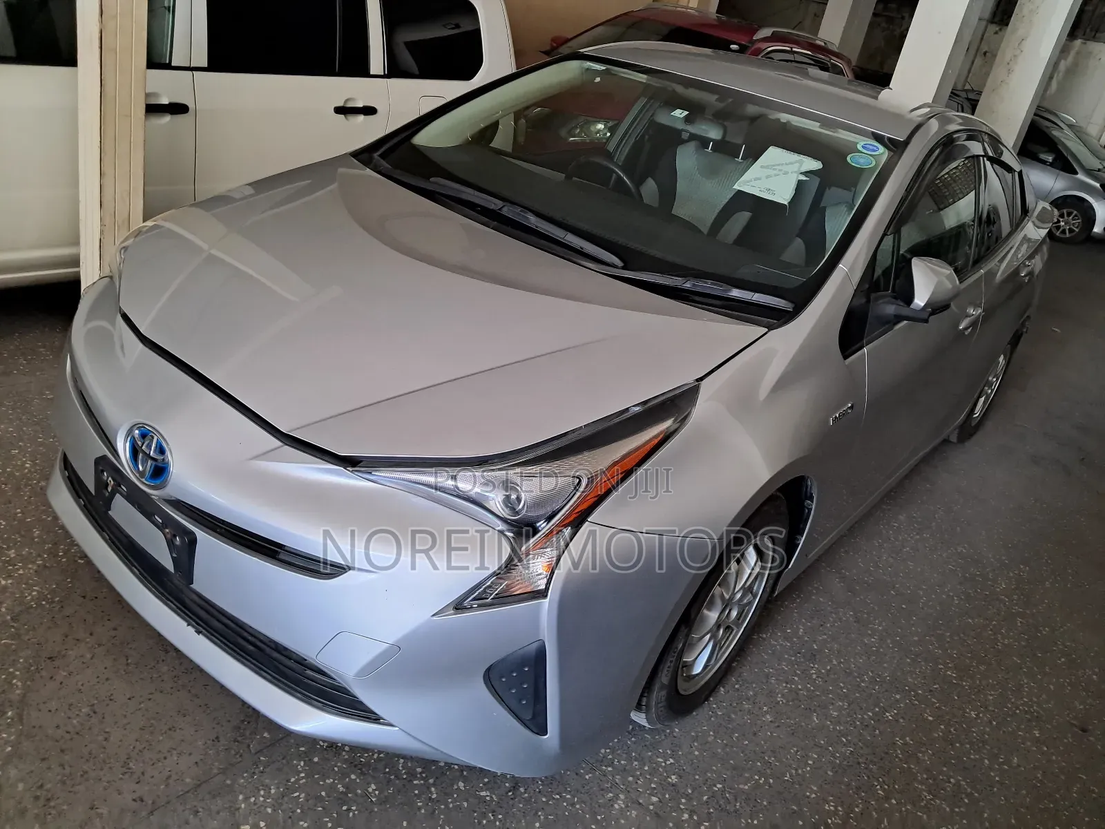 Toyota Prius 2018 Silver