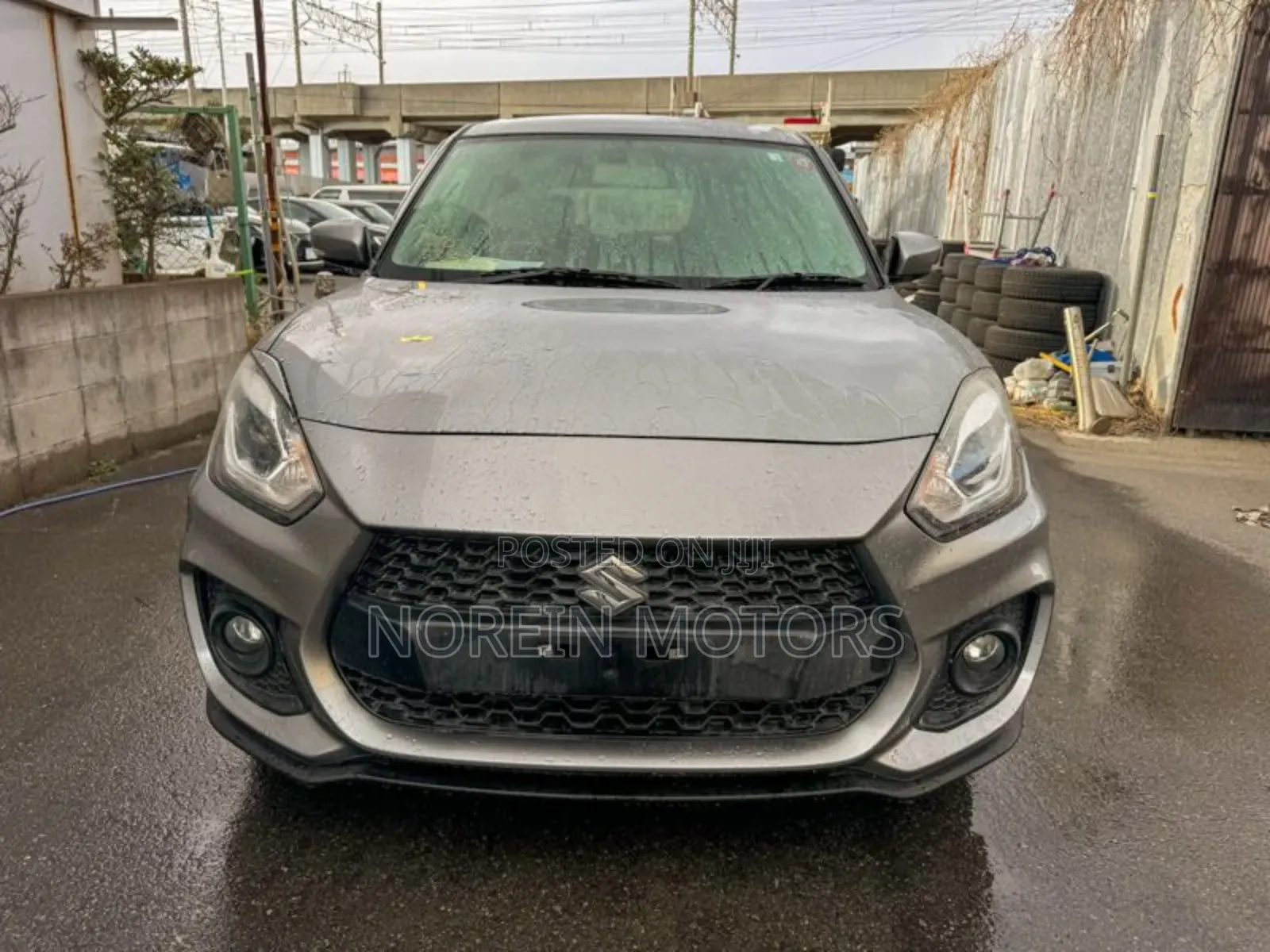 Suzuki Swift 2018 Gray