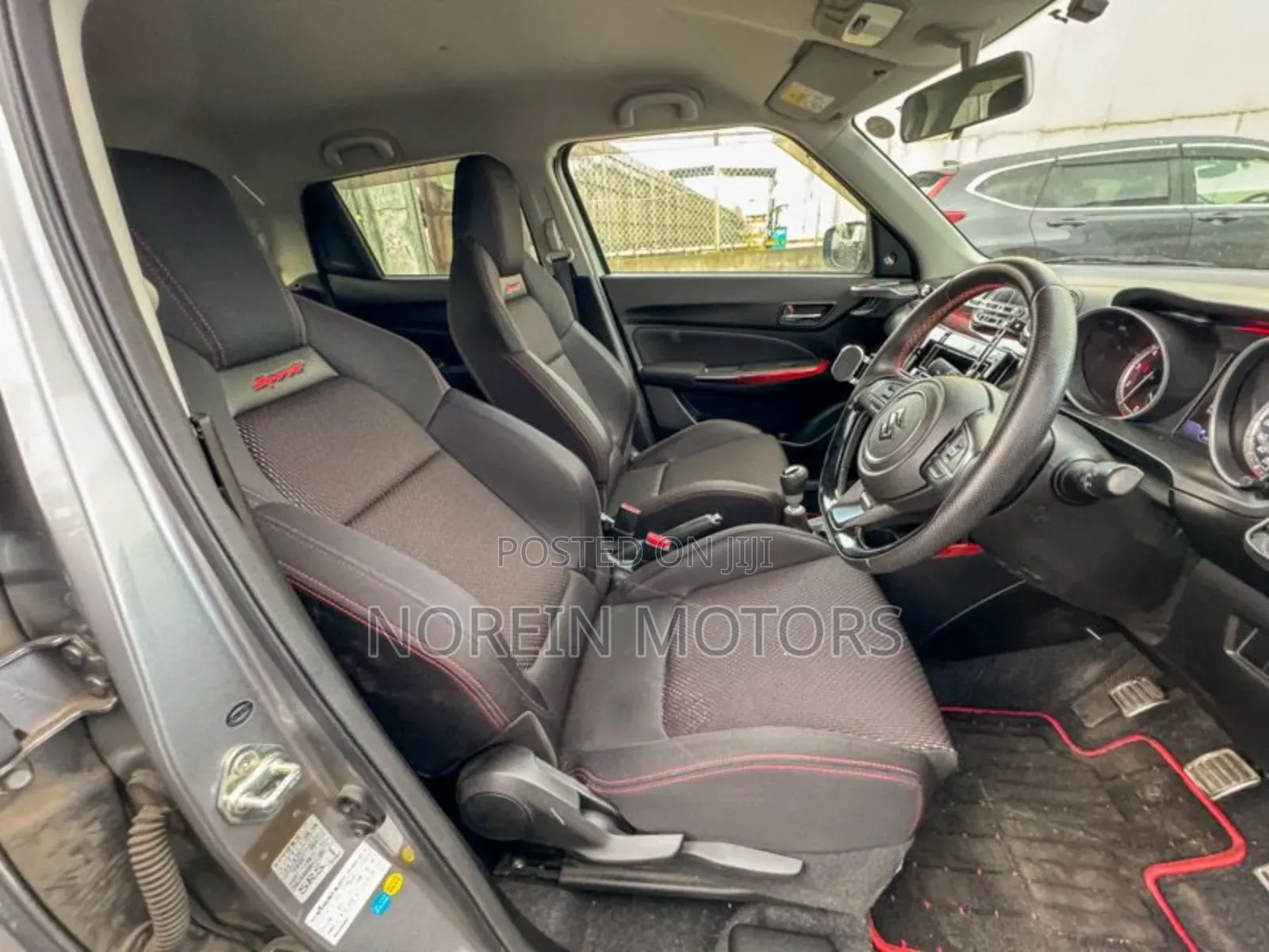 Suzuki Swift 2018 Gray
