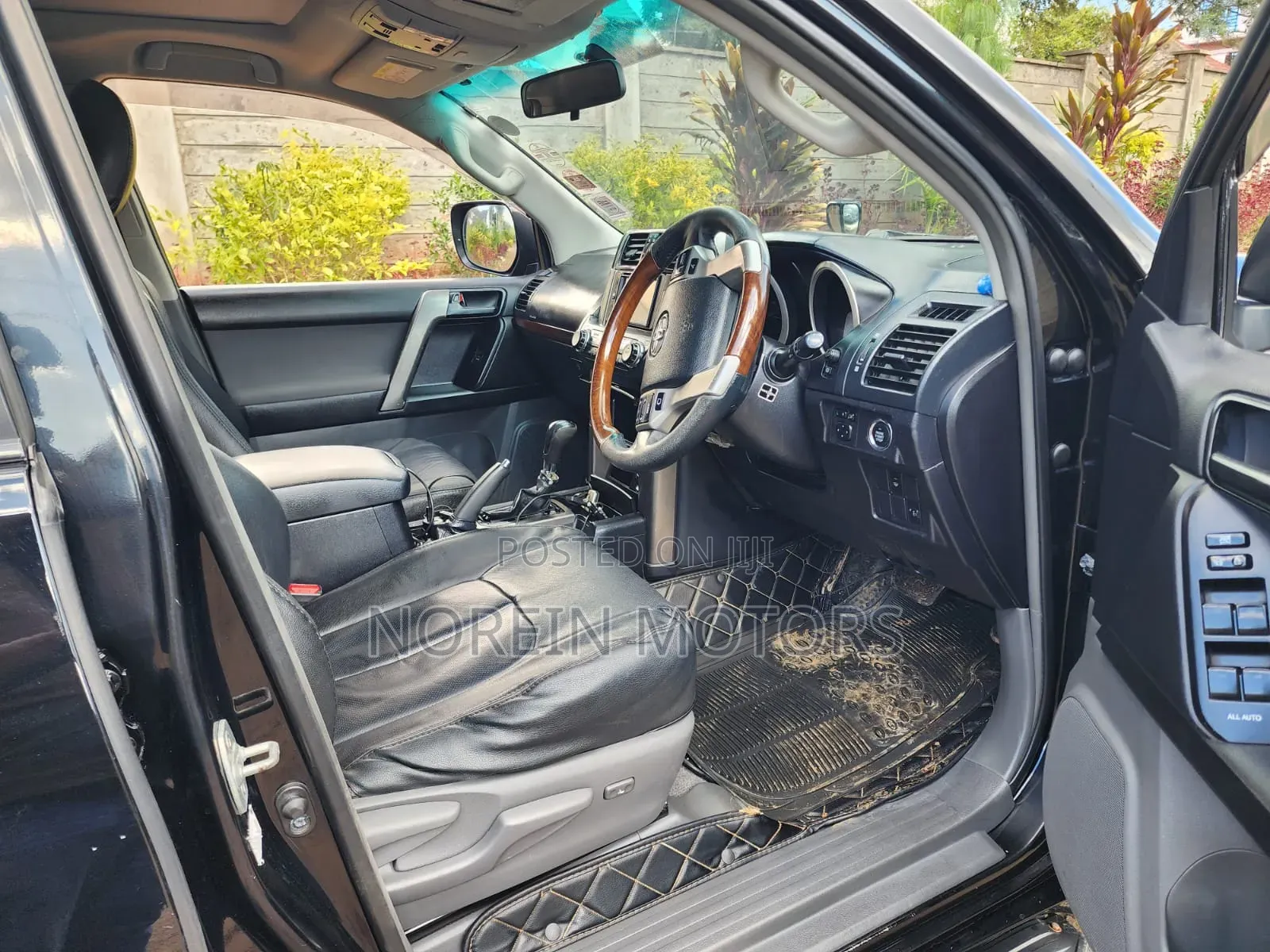 Toyota Land Cruiser Prado 2013 Black