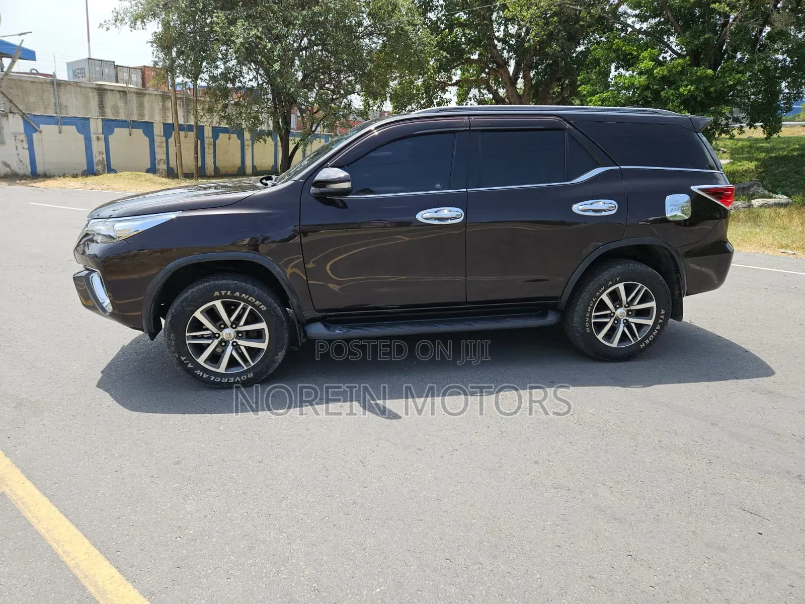 Toyota Fortuner 2016 Purple