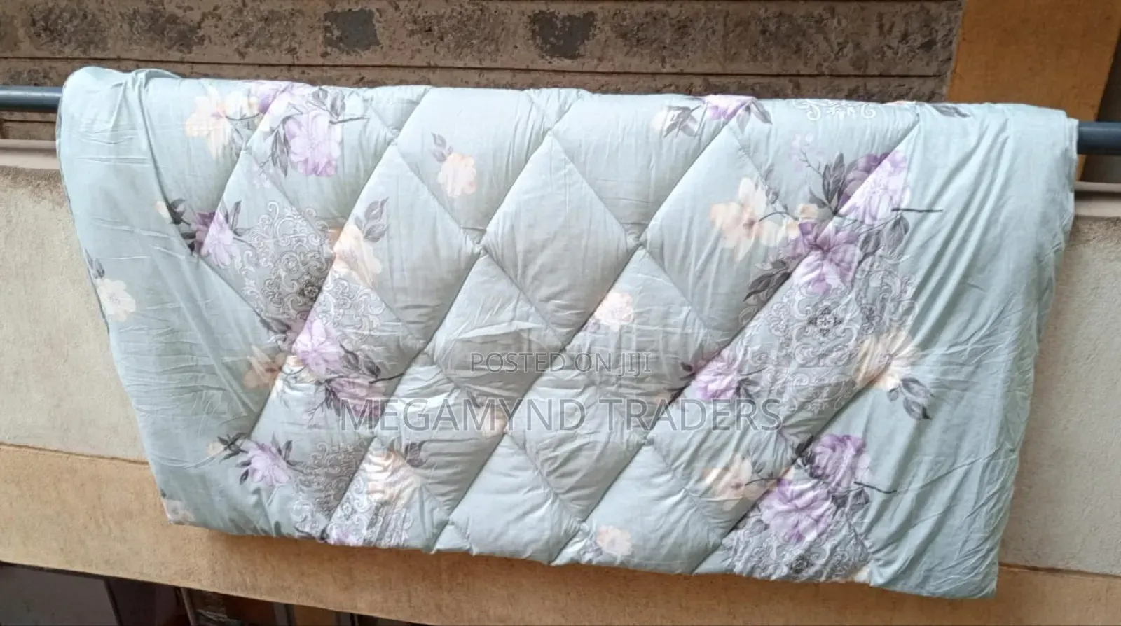 Duve 4*6 With 1pc Duvet ,1pc Bedsheets 2pc Pillowcase