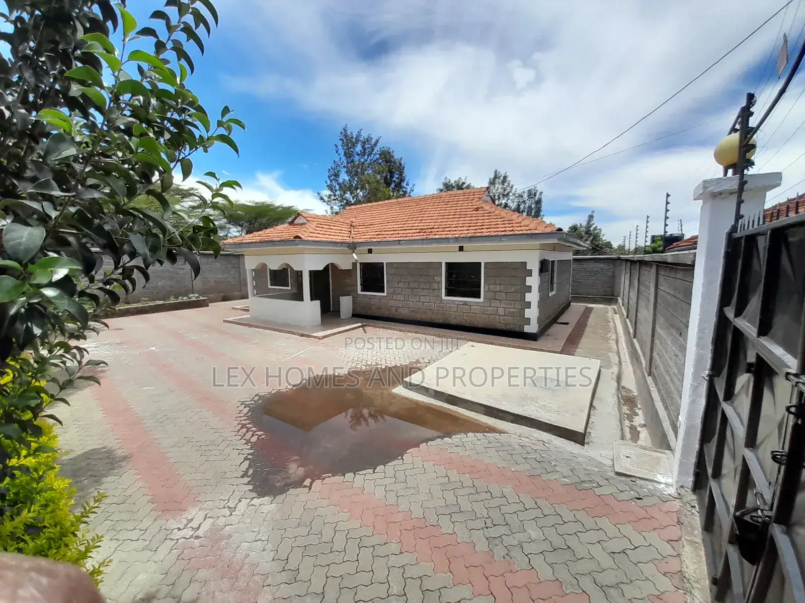3bdrm Bungalow in Rimpa for sale