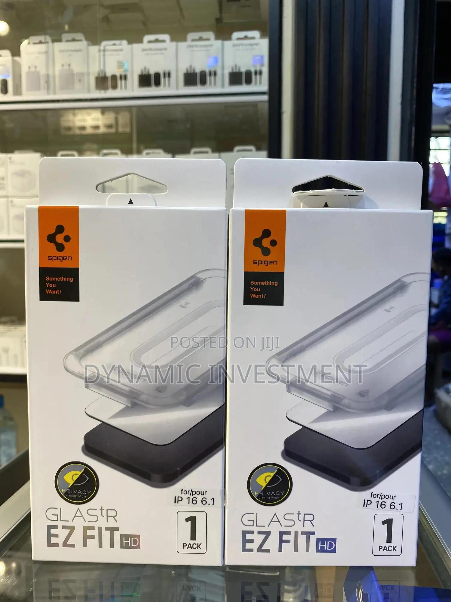 iPhone 16 Spigen Tempered Glass Screen Protector Privacy