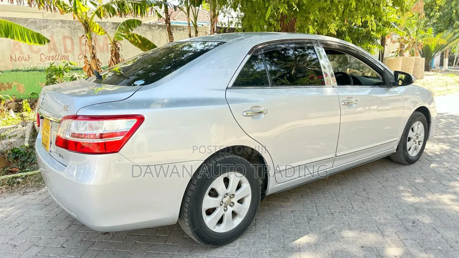 Toyota Premio 1.8 FWD 2016 Silver