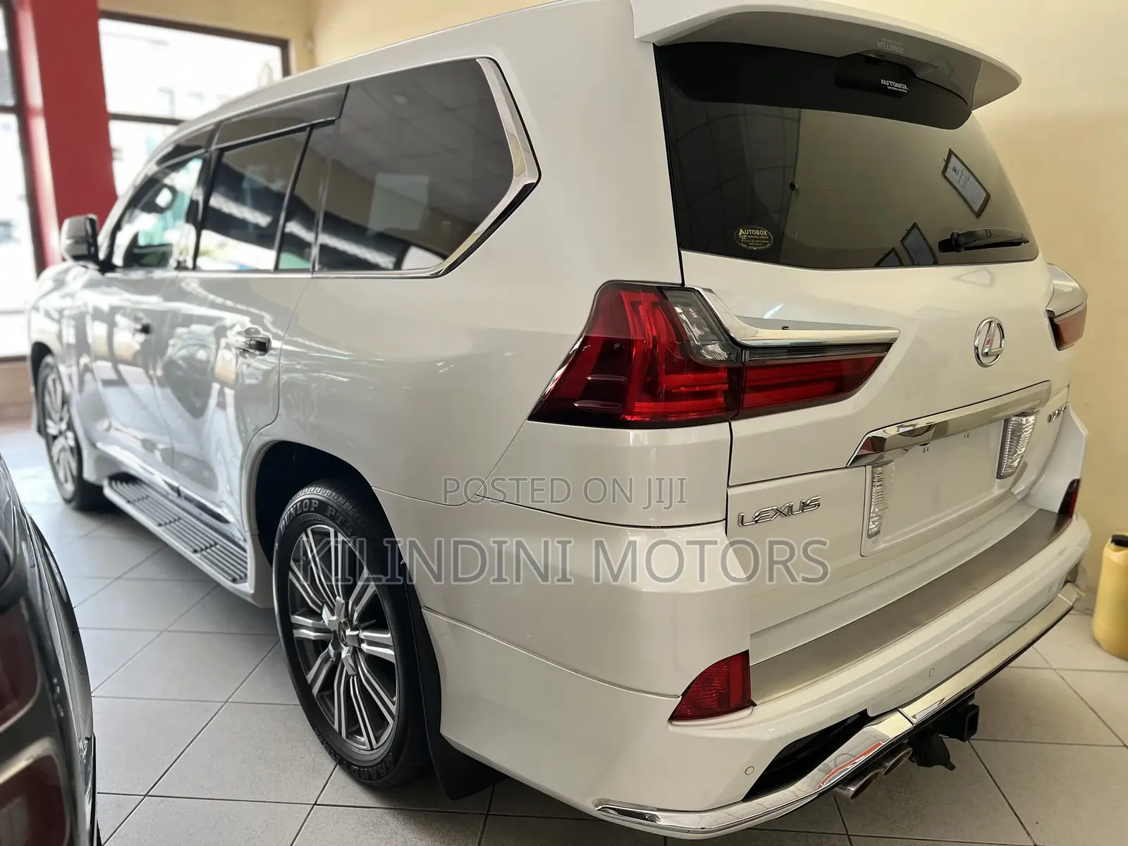 Lexus LX 2017 White