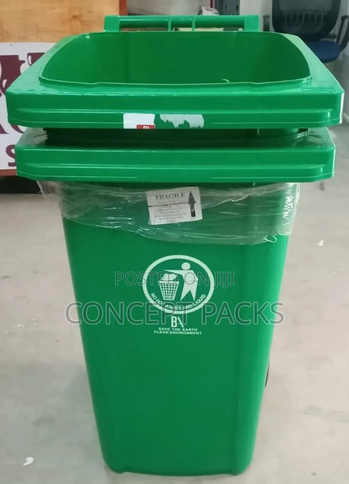 120l Green Pedal Bin With Wheels.