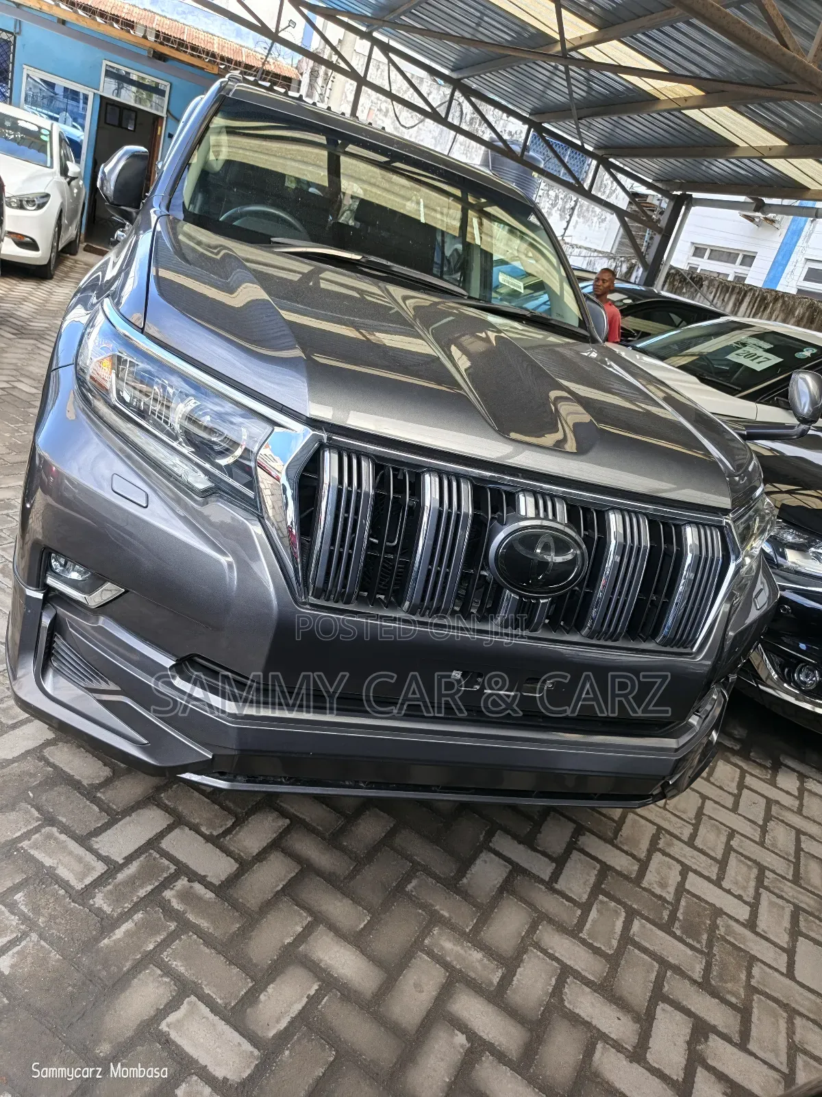 Toyota Land Cruiser Prado 2.8 2018 Gray