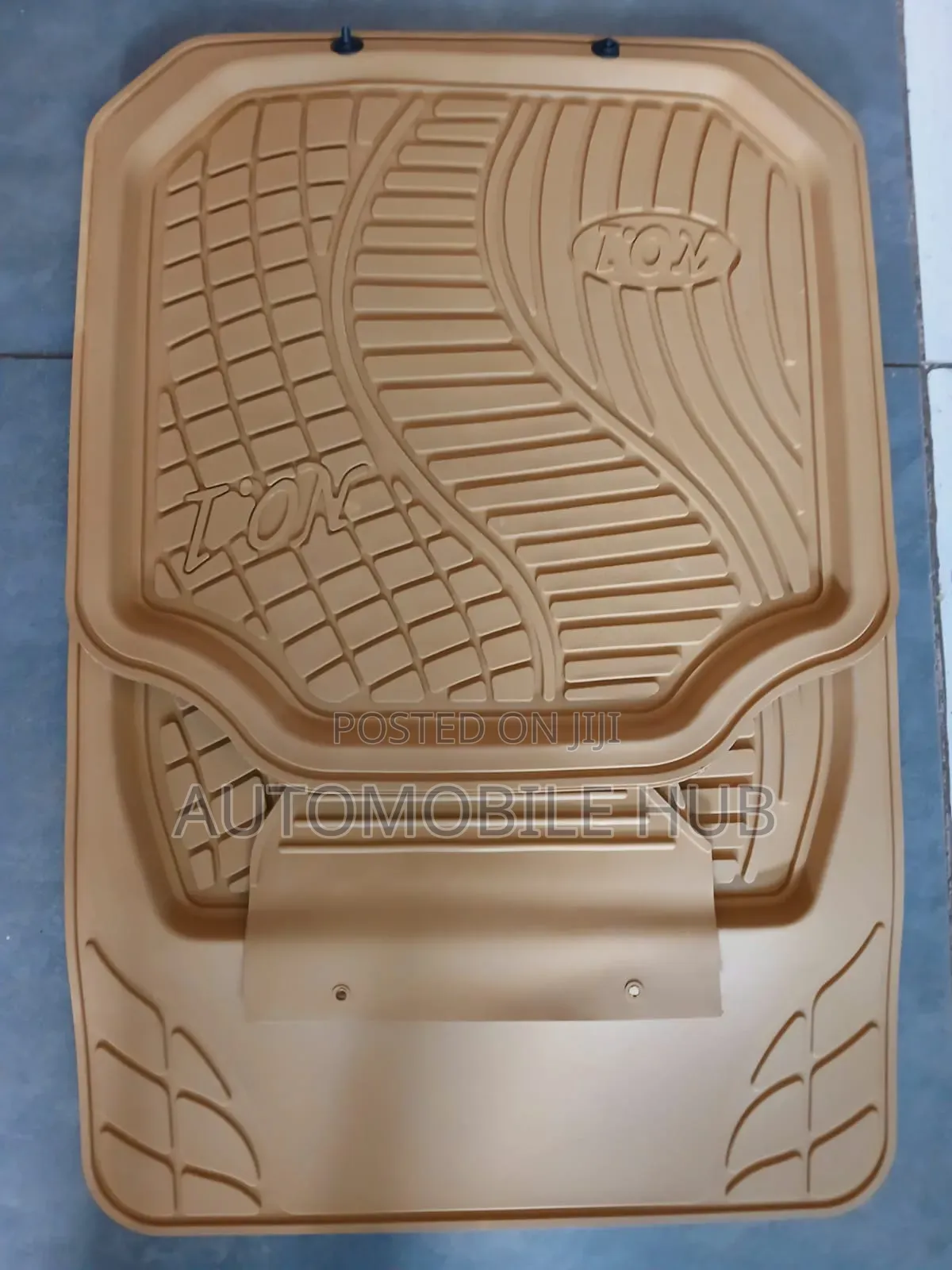Universal 5pc Floor Mat Set | Automobile Hub Nairobi