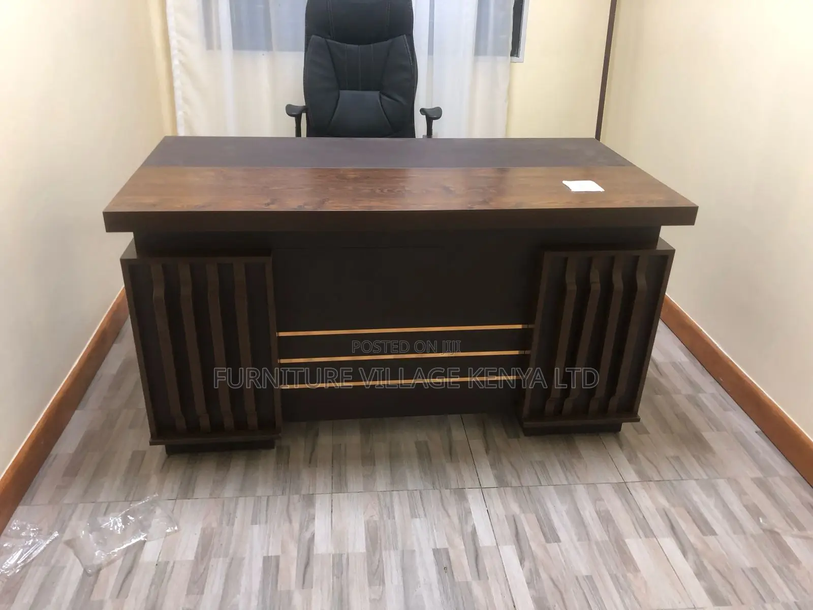 Office Desks; 1.4 Meters Imported Executive Table