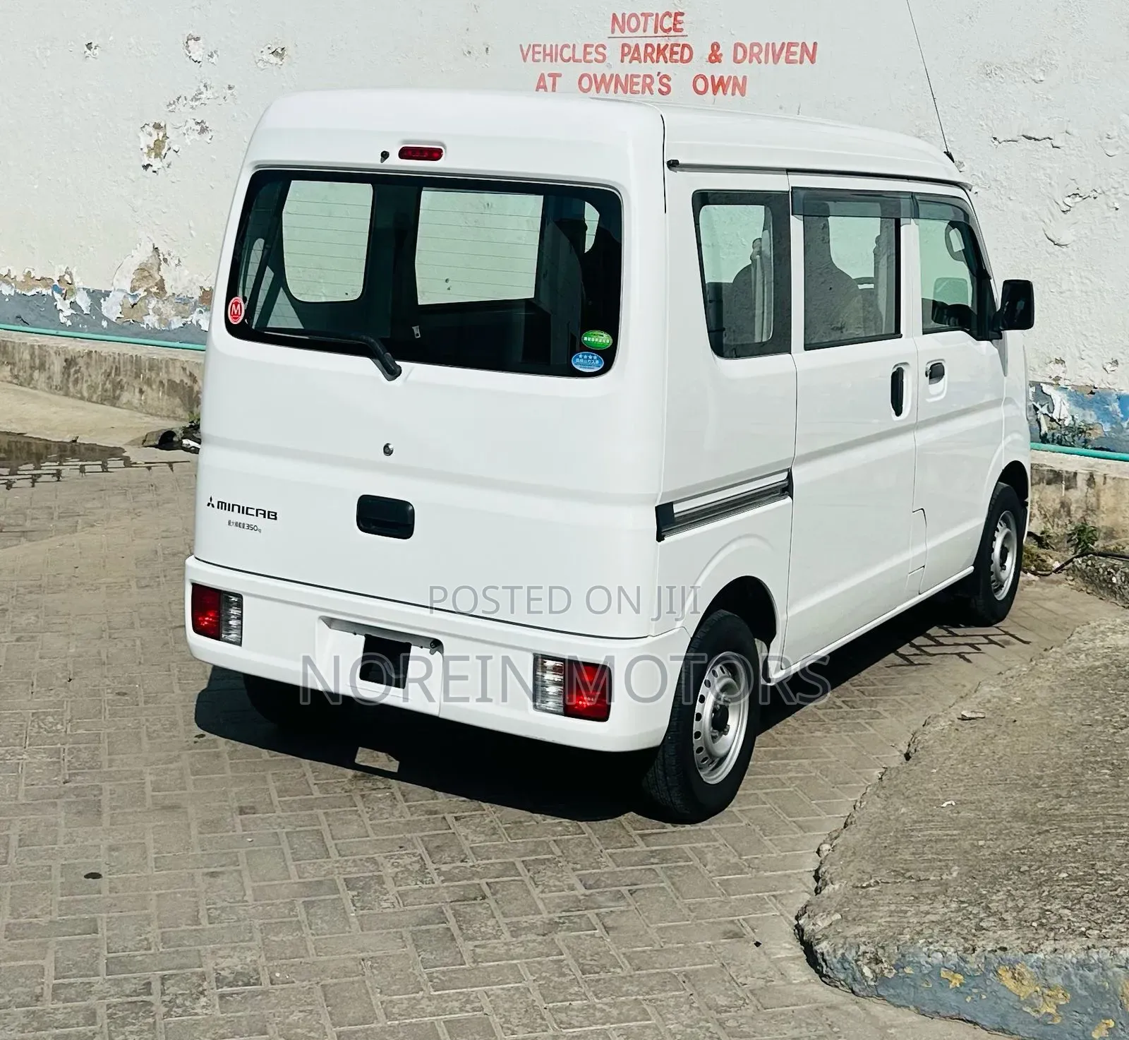 Suzuki Every Wagon 2018 Off white