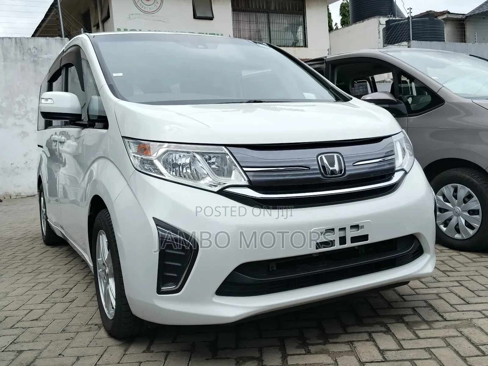Honda Stepwgn 2018 White