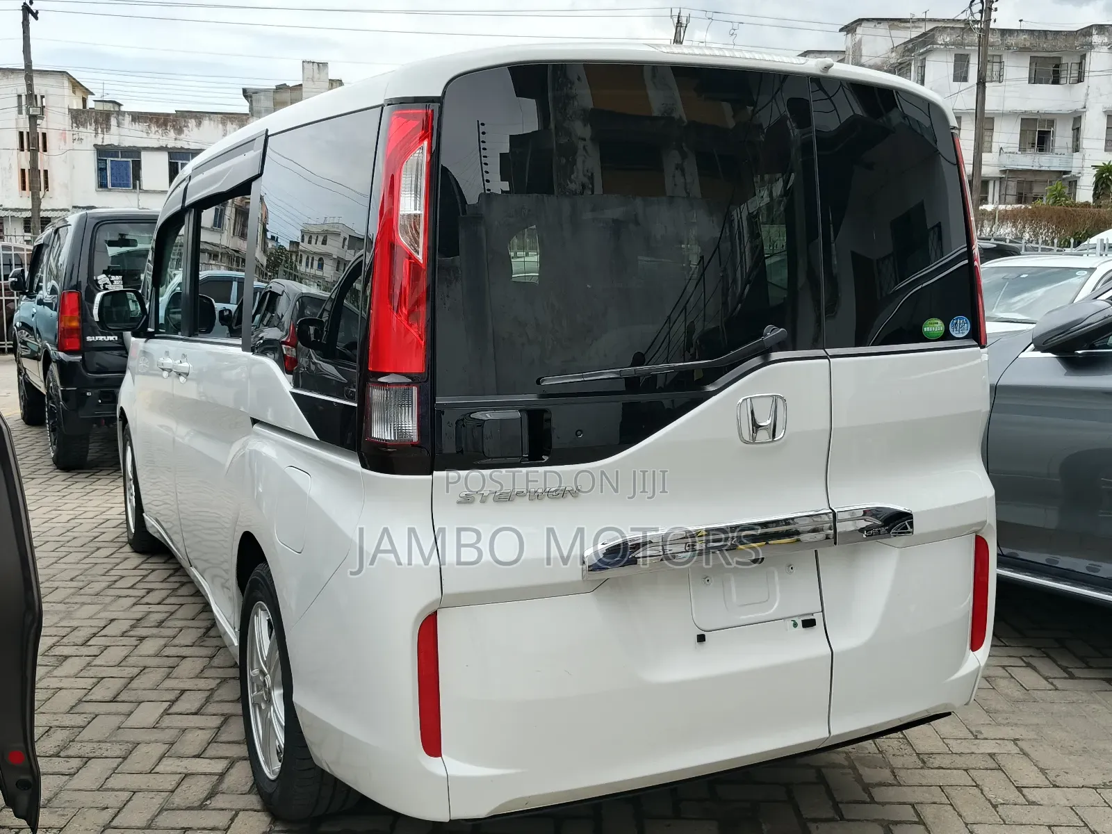 Honda Stepwgn 2018 White