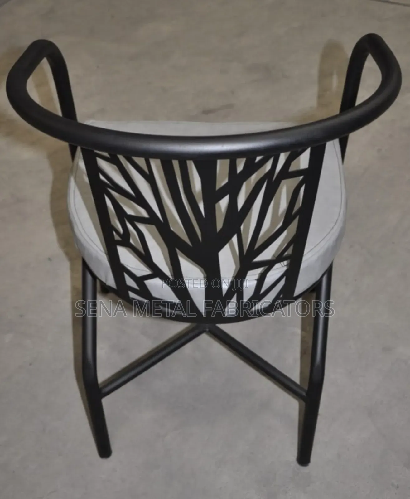 Modern Restaurant Chairs With Powder Coating Finish