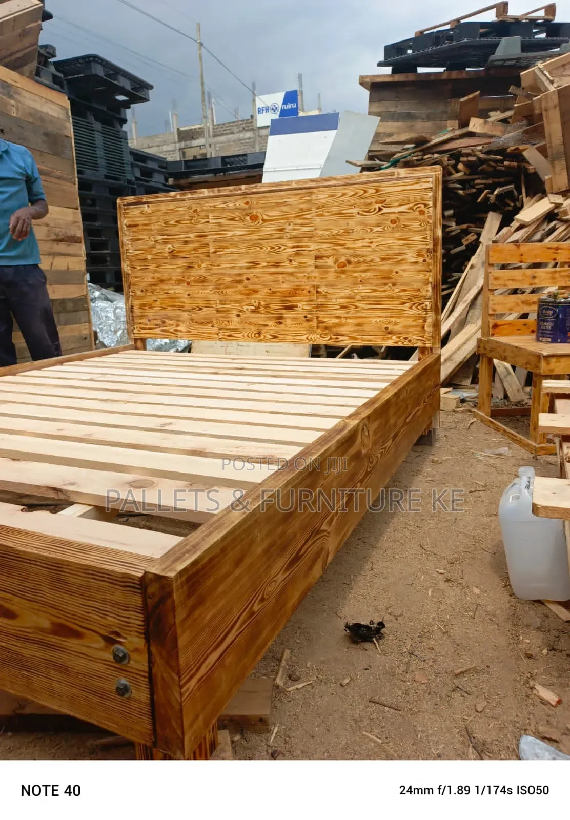 Char Box Bed