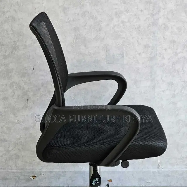 Office Chairs:Low Back Mesh Back Staff Swivel Chair