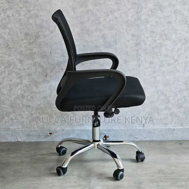 Office Chairs:Low Back Mesh Back Staff Swivel Chair