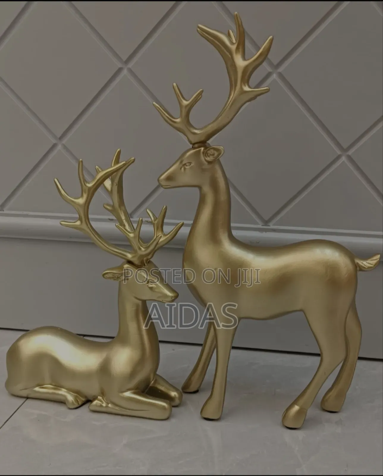 2 Pieces Deer Ceramic Decor for Home and Office Use
