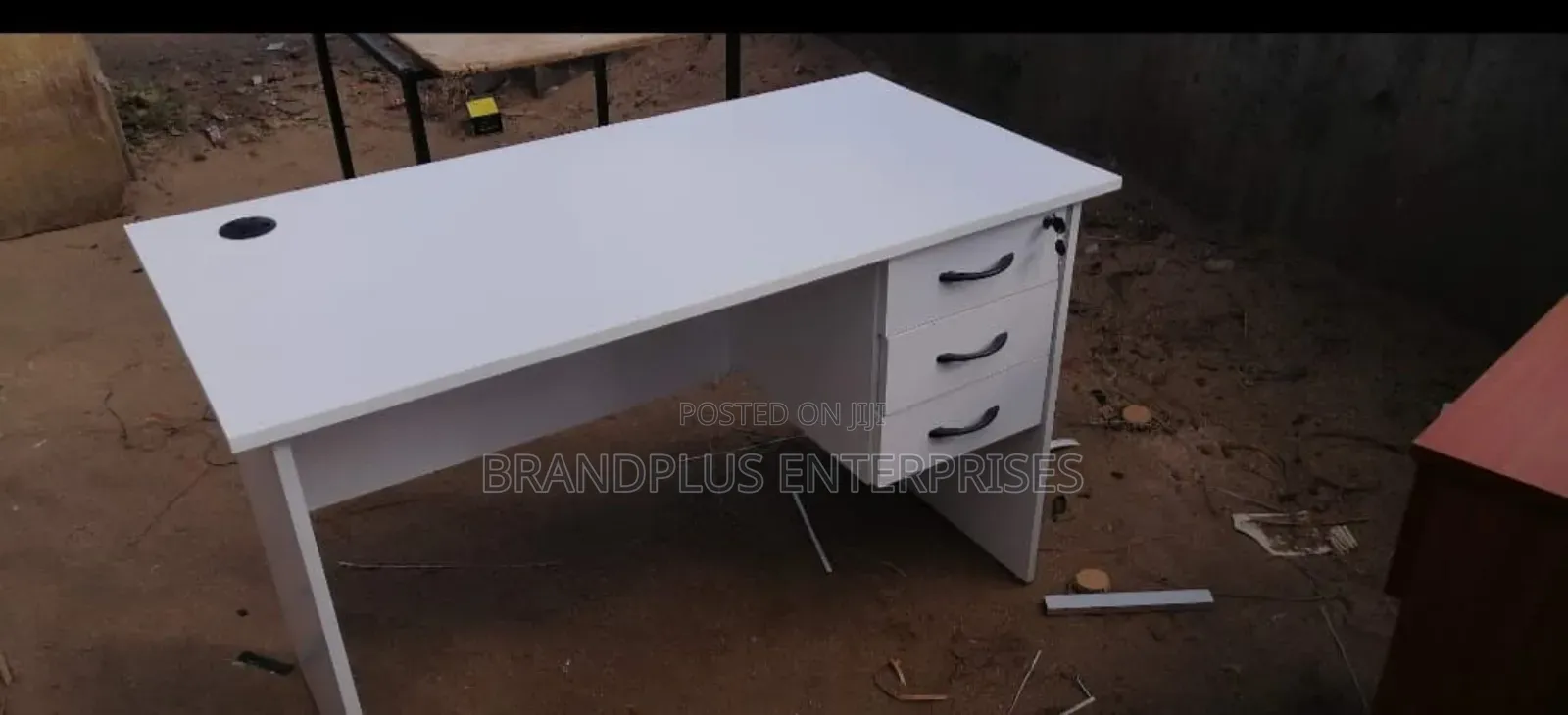 Office Desk