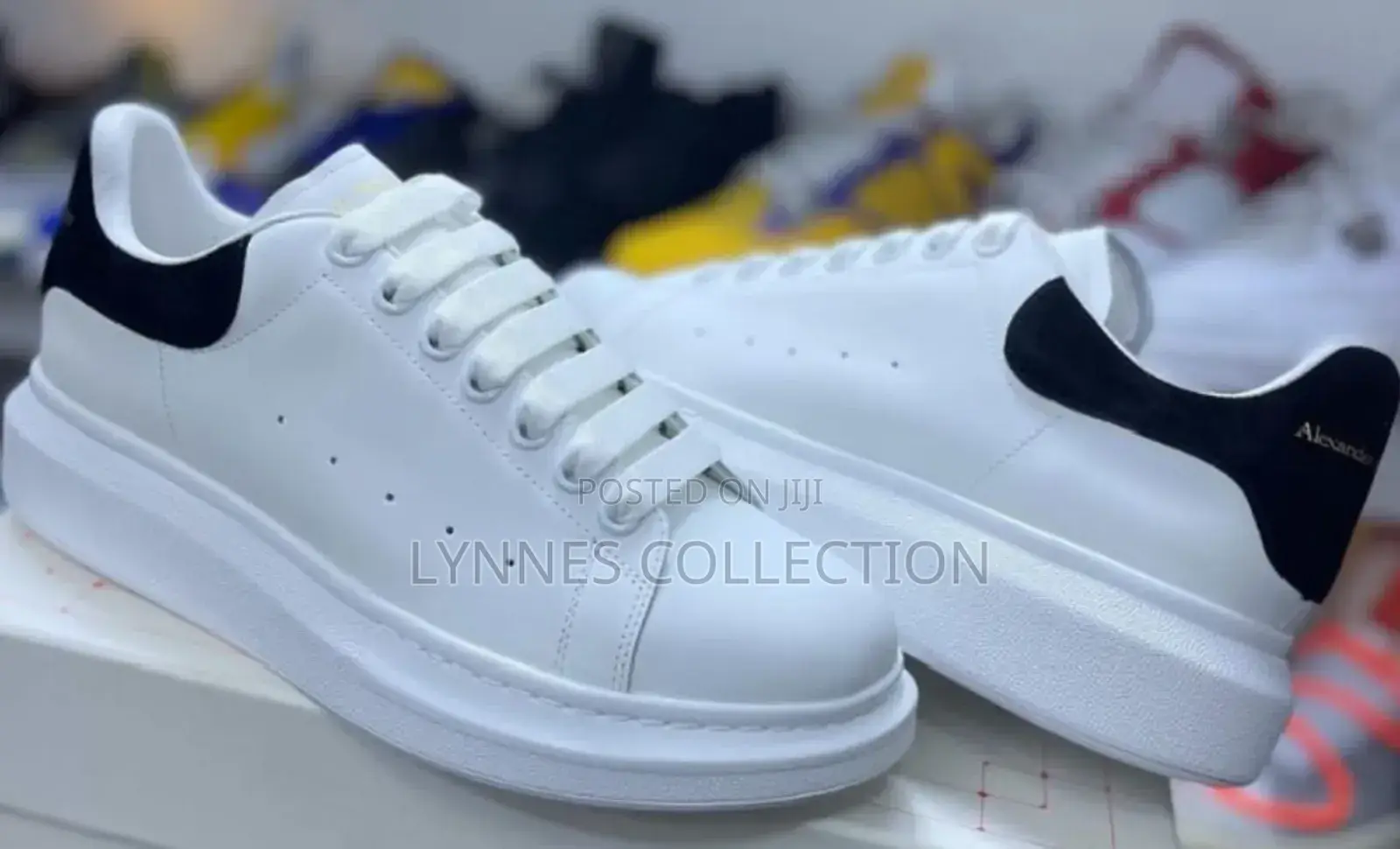 Alexander Mcqueen ( Black White)