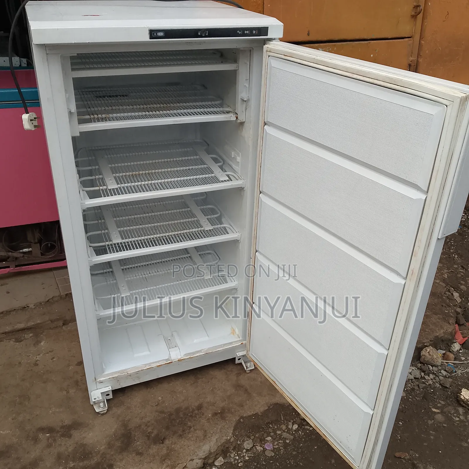 Ignis Upright Freezer