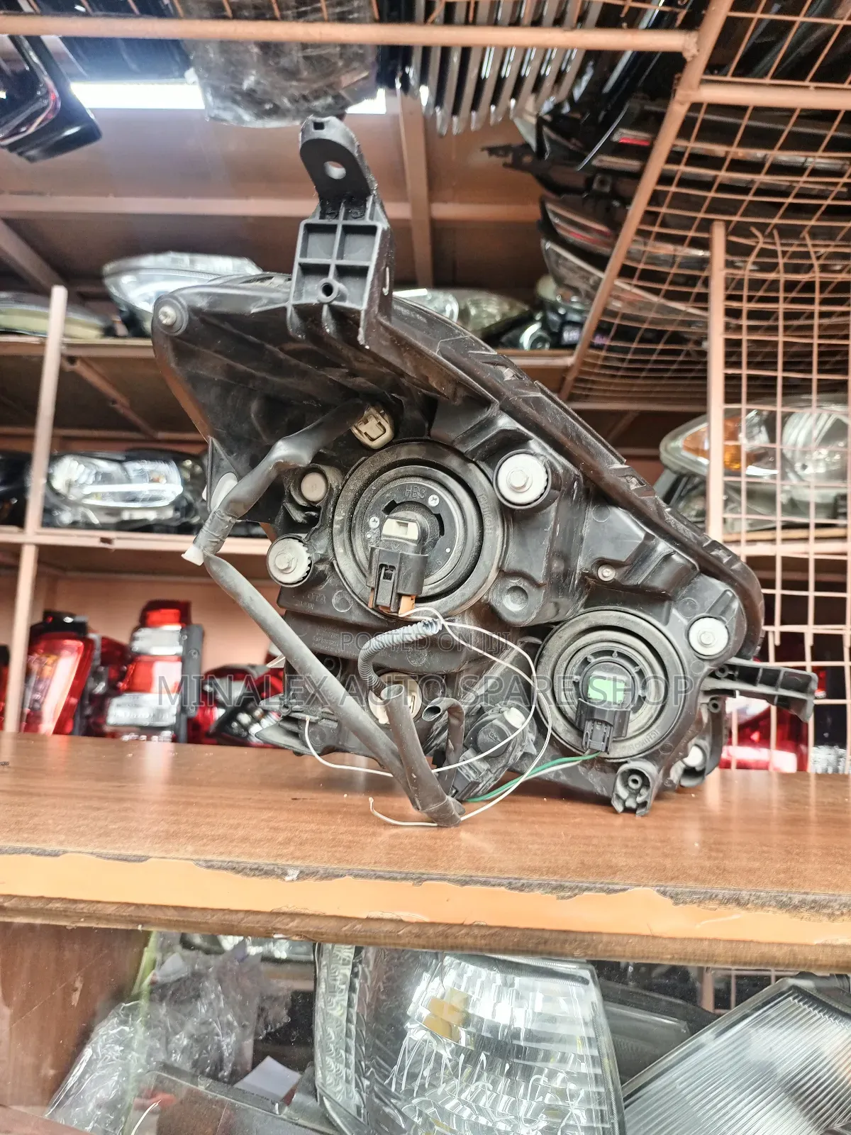 Ractis 2008 Nonzenon Headlights Complete With Bulbs