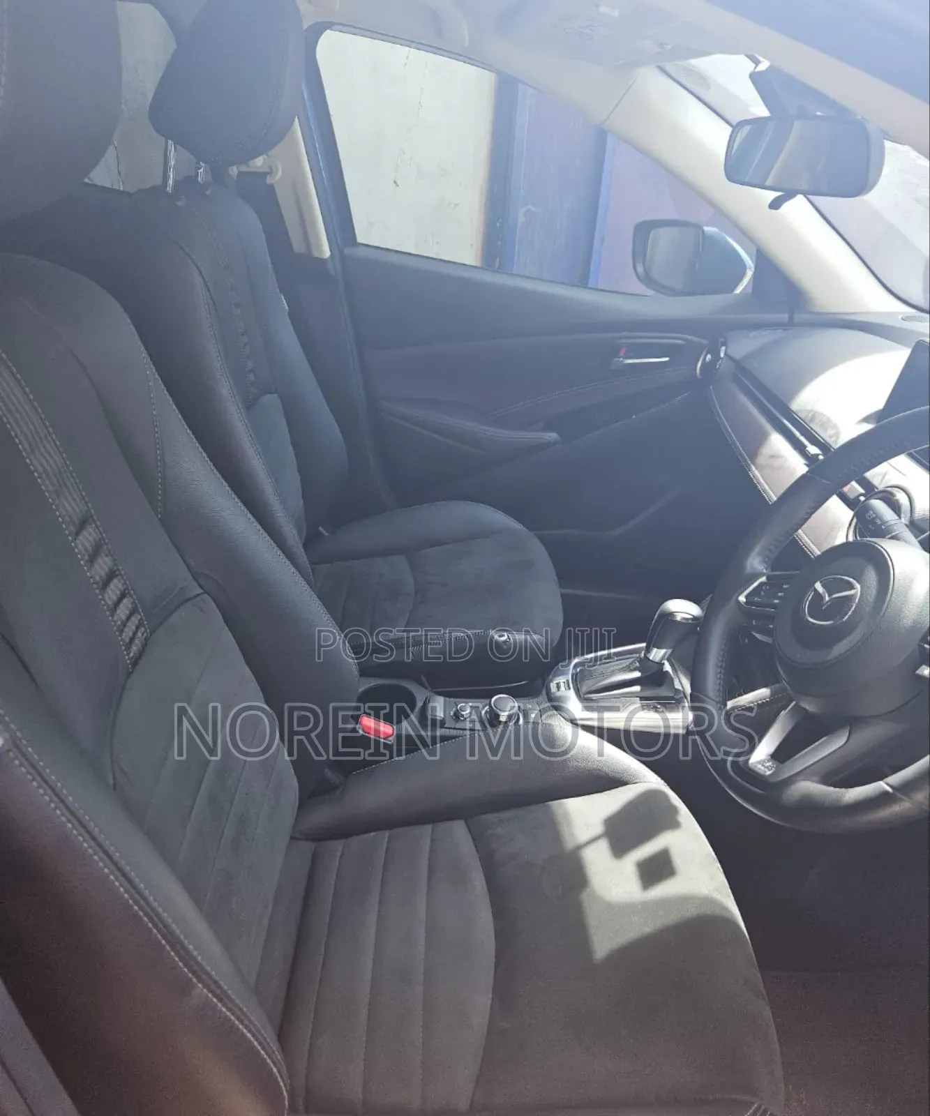Mazda Demio 2018 Blue