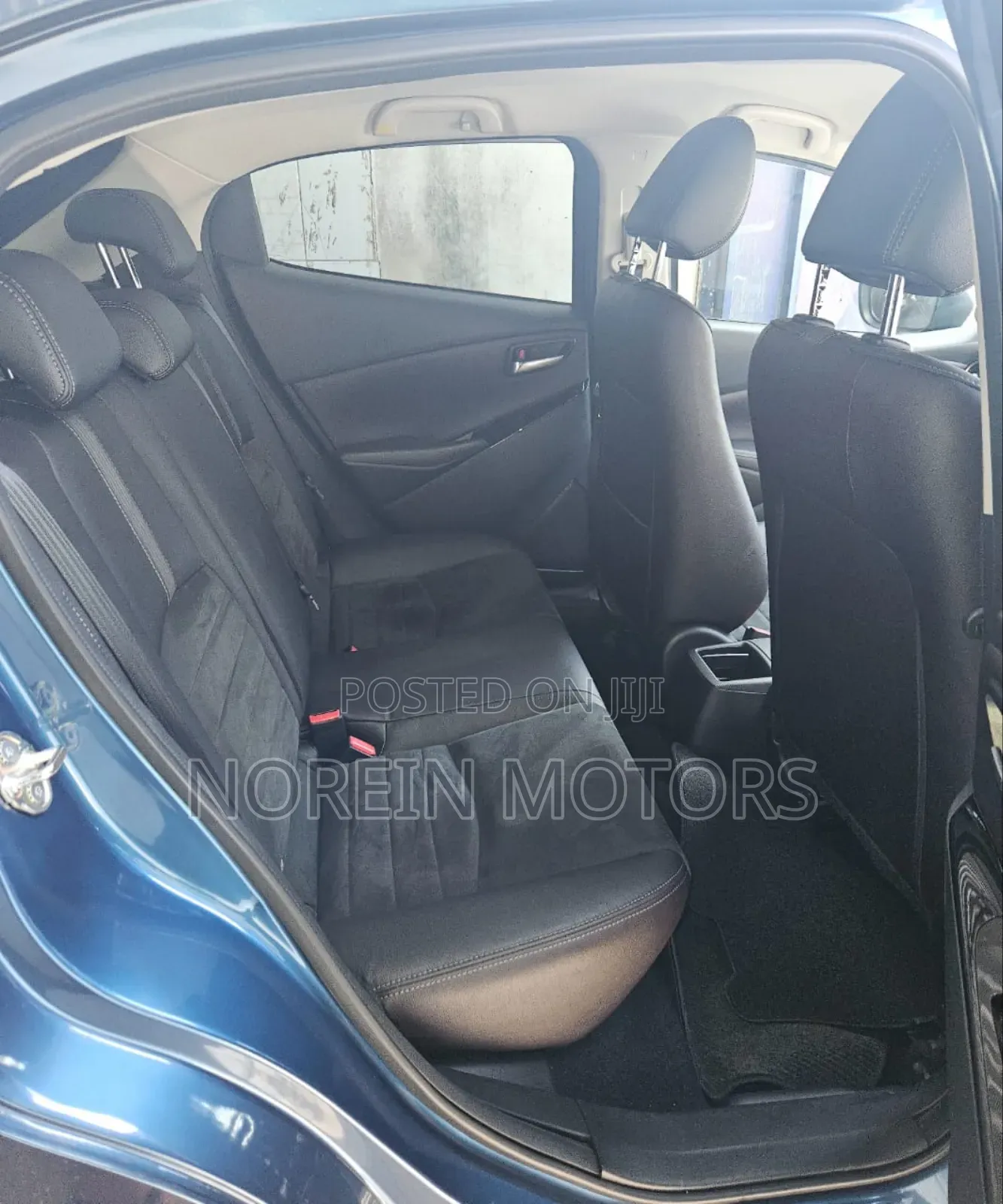 Mazda Demio 2018 Blue