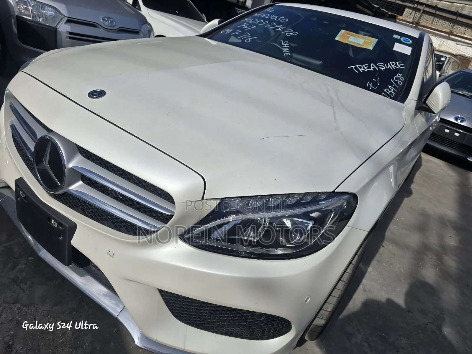 Mercedes-Benz C180 2018 Off white