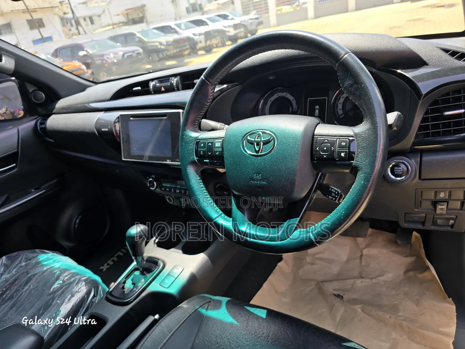 Toyota Hilux 2018 Gray