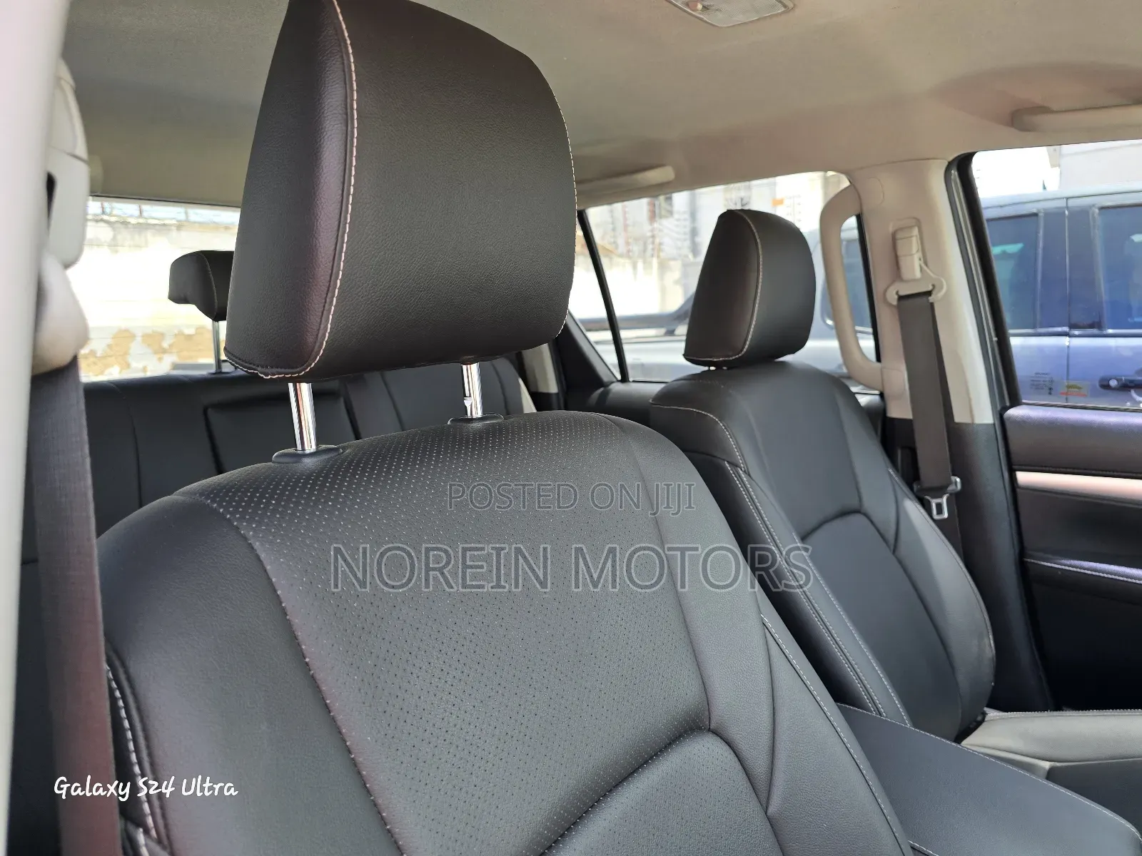Toyota Hilux 2019 Gray