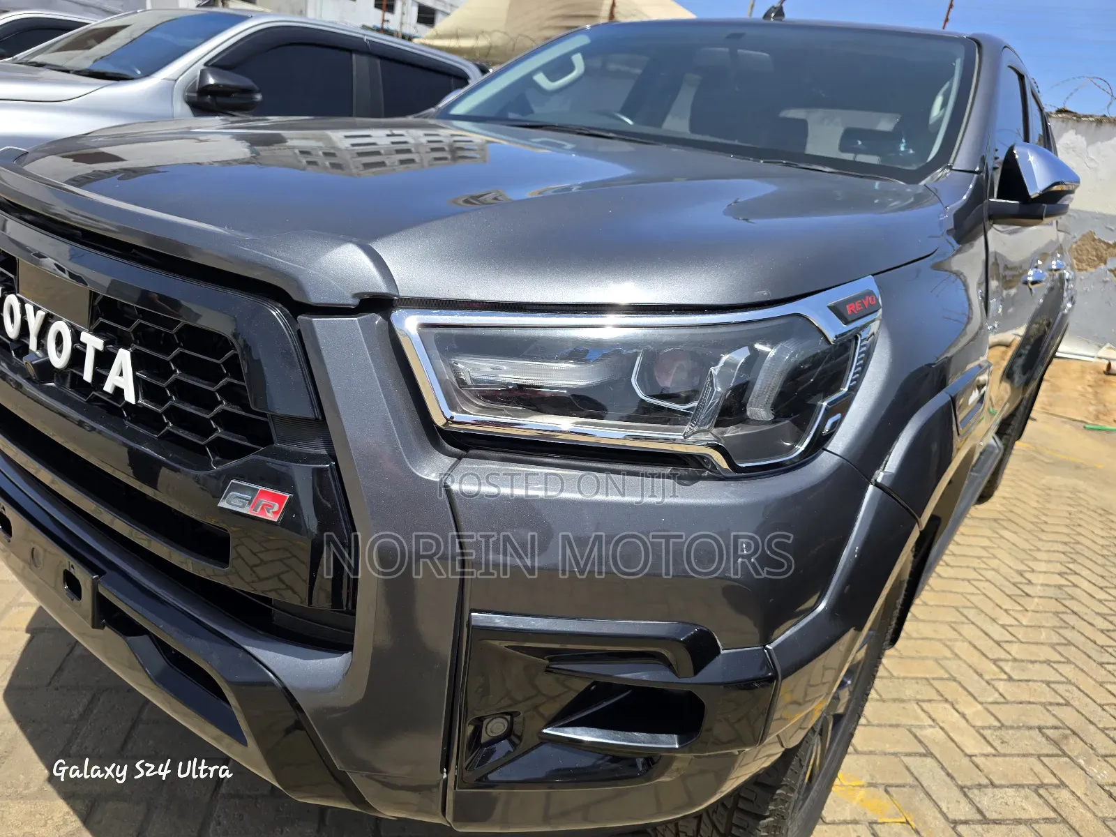 Toyota Hilux 2019 Gray