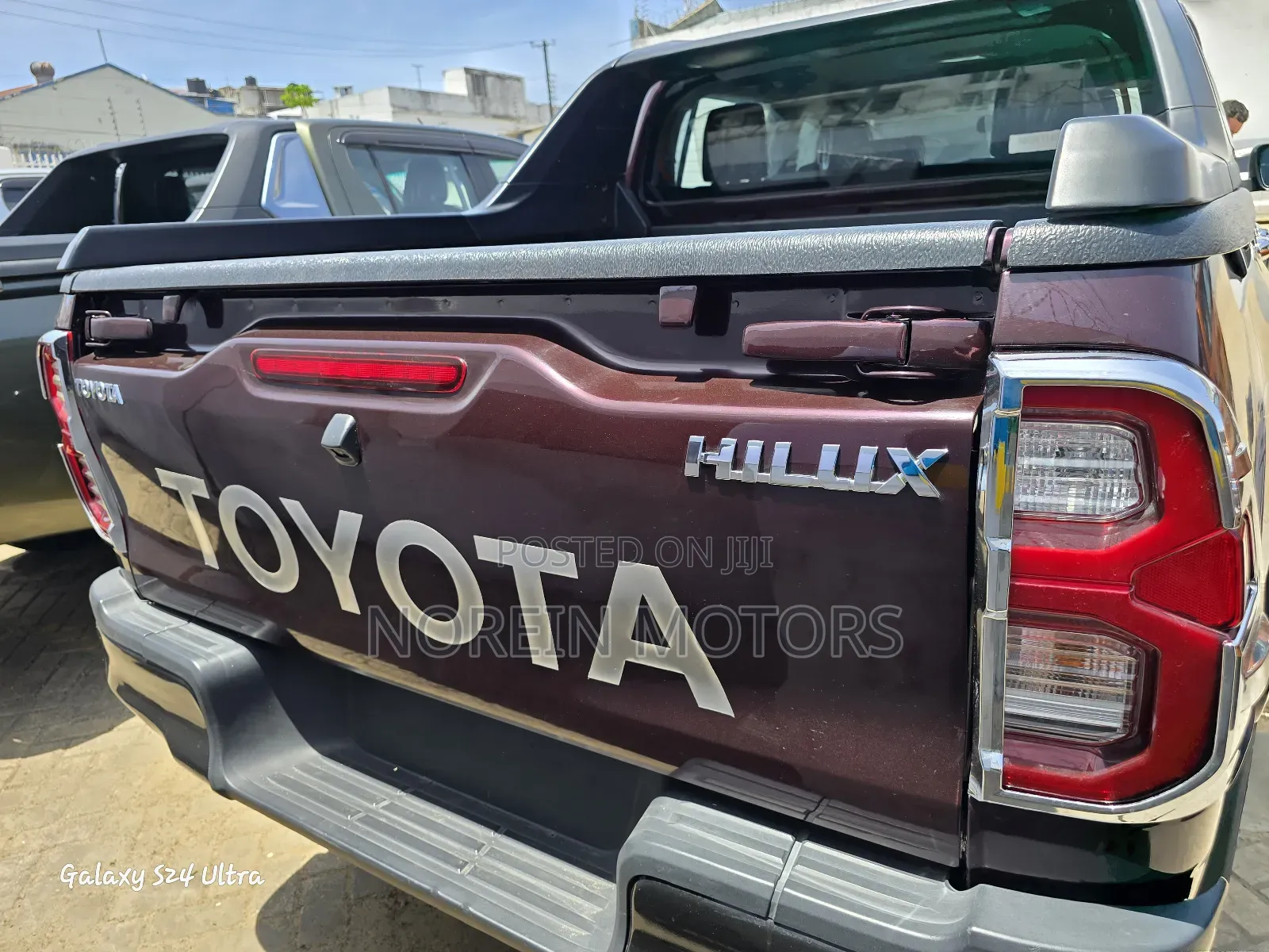 Toyota Hilux 2019 Purple