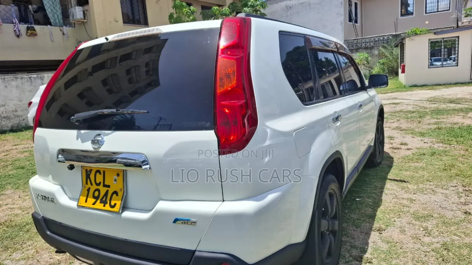 Nissan X-Trail 2010 White
