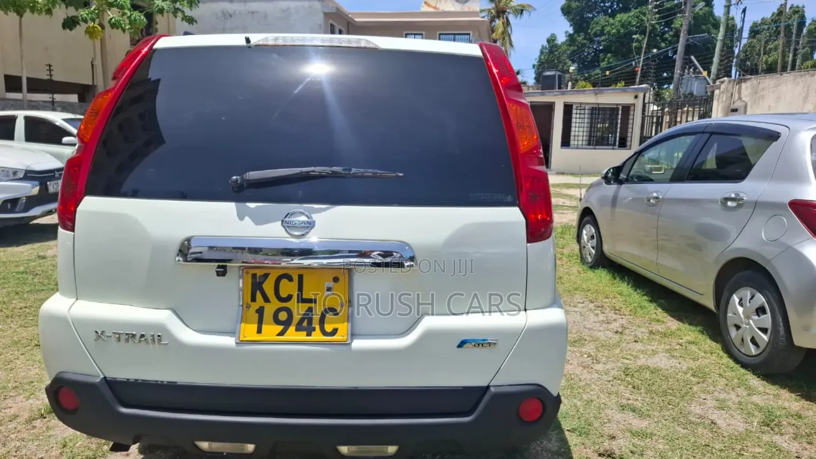 Nissan X-Trail 2010 White