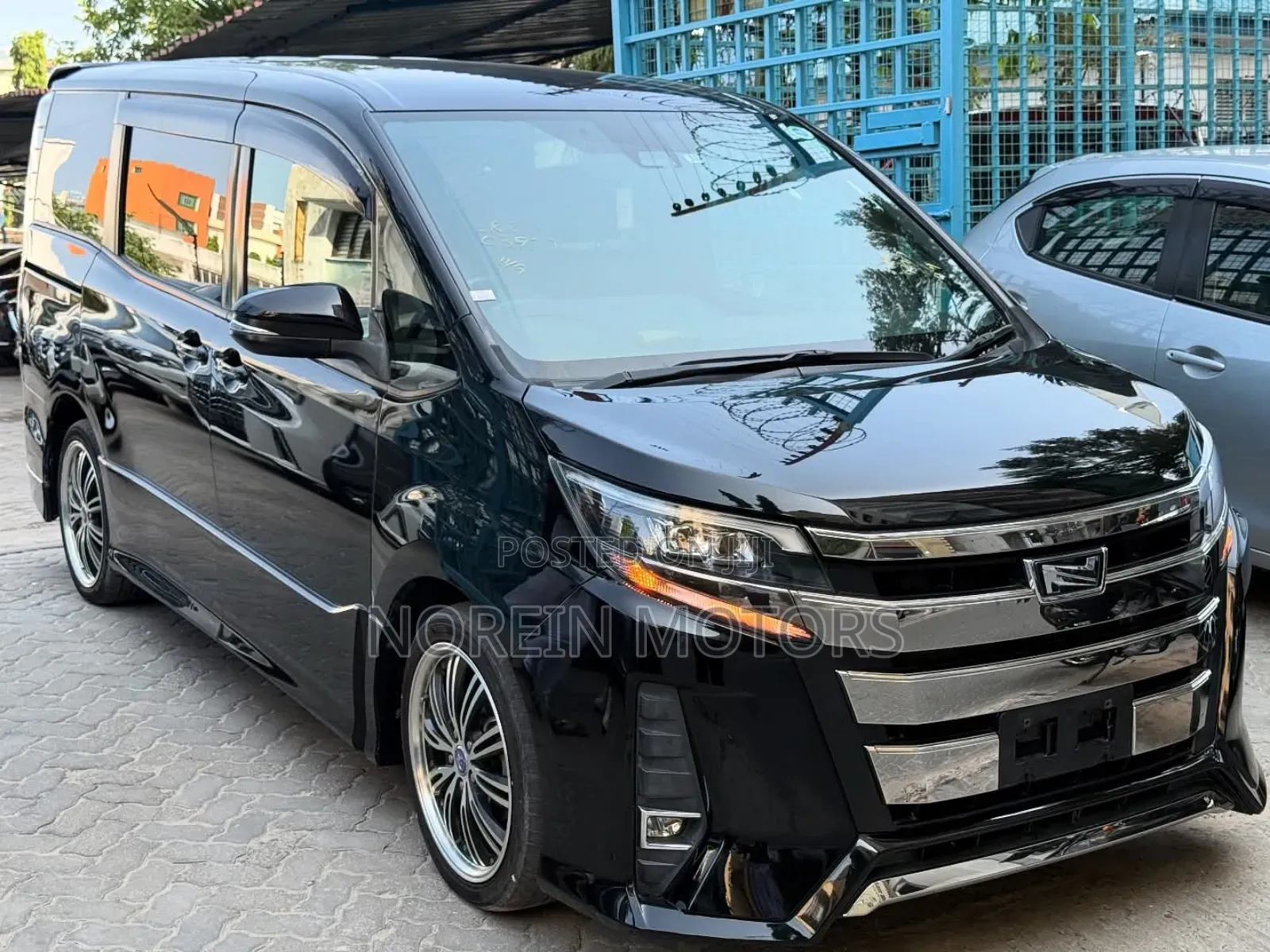Toyota Noah 2019 Black